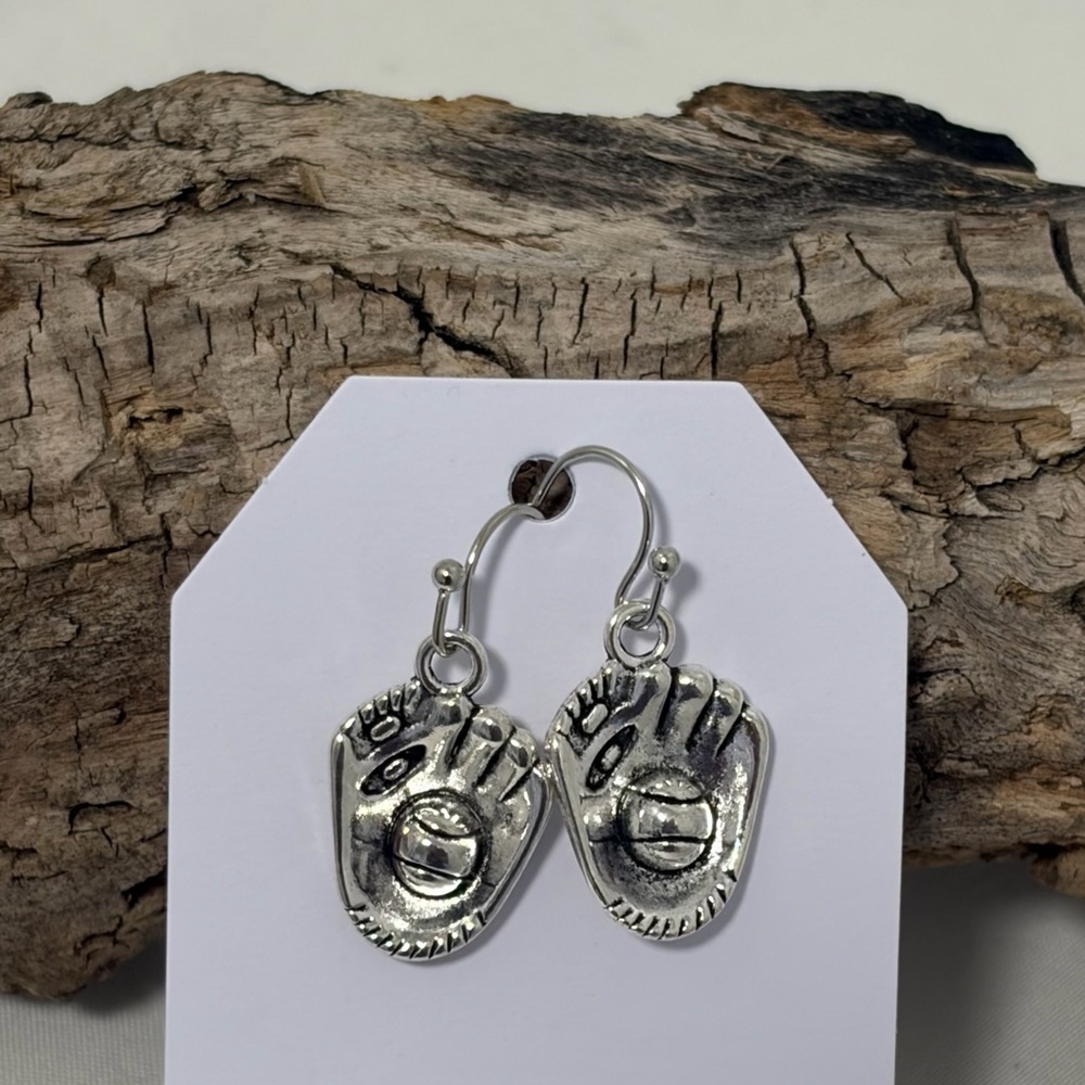 Silver Plated Softball Baseball Glove & Ball Earrings - NEW